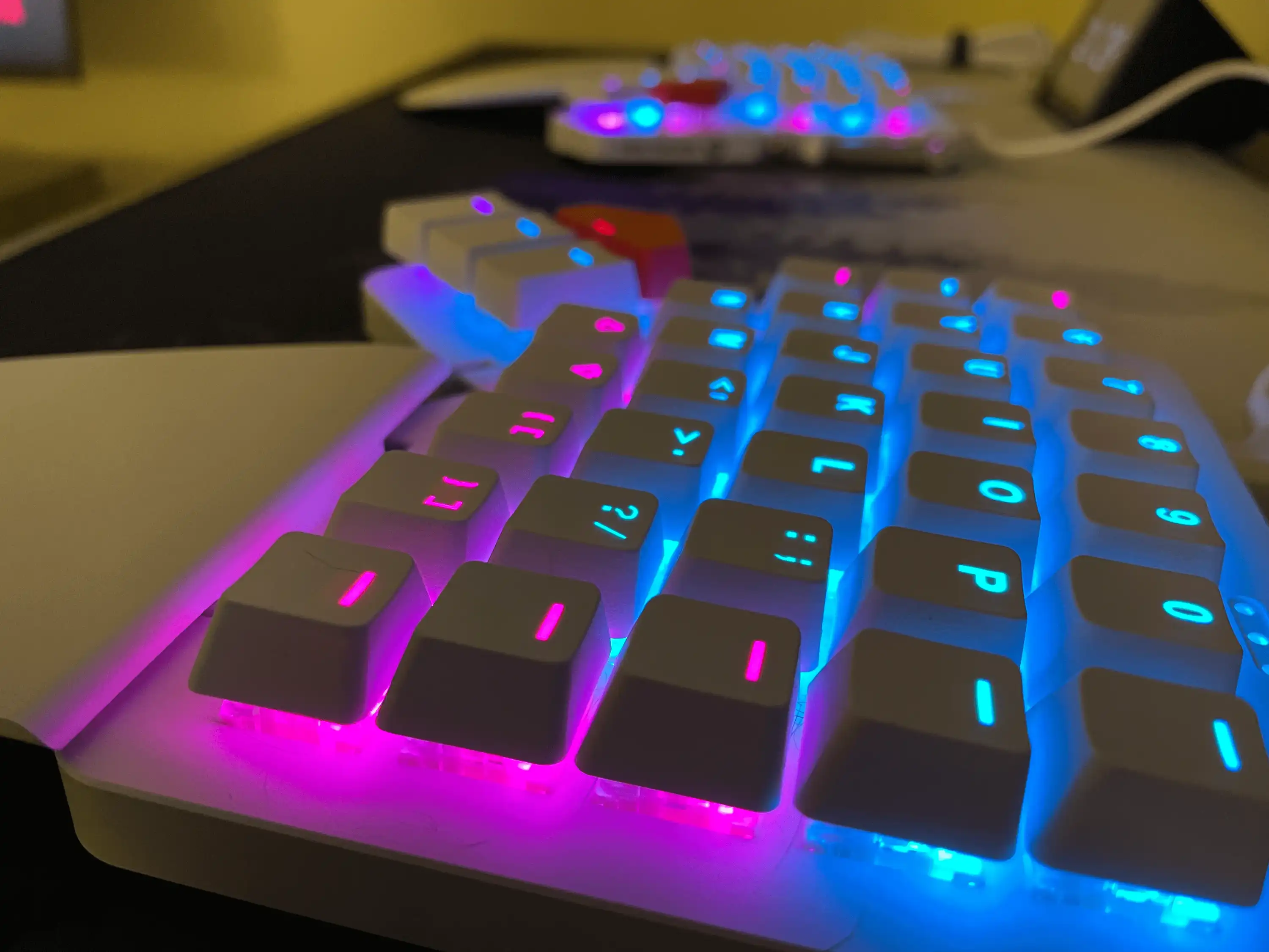 an image for the article titled Moonlander Keyboard Review - part 1